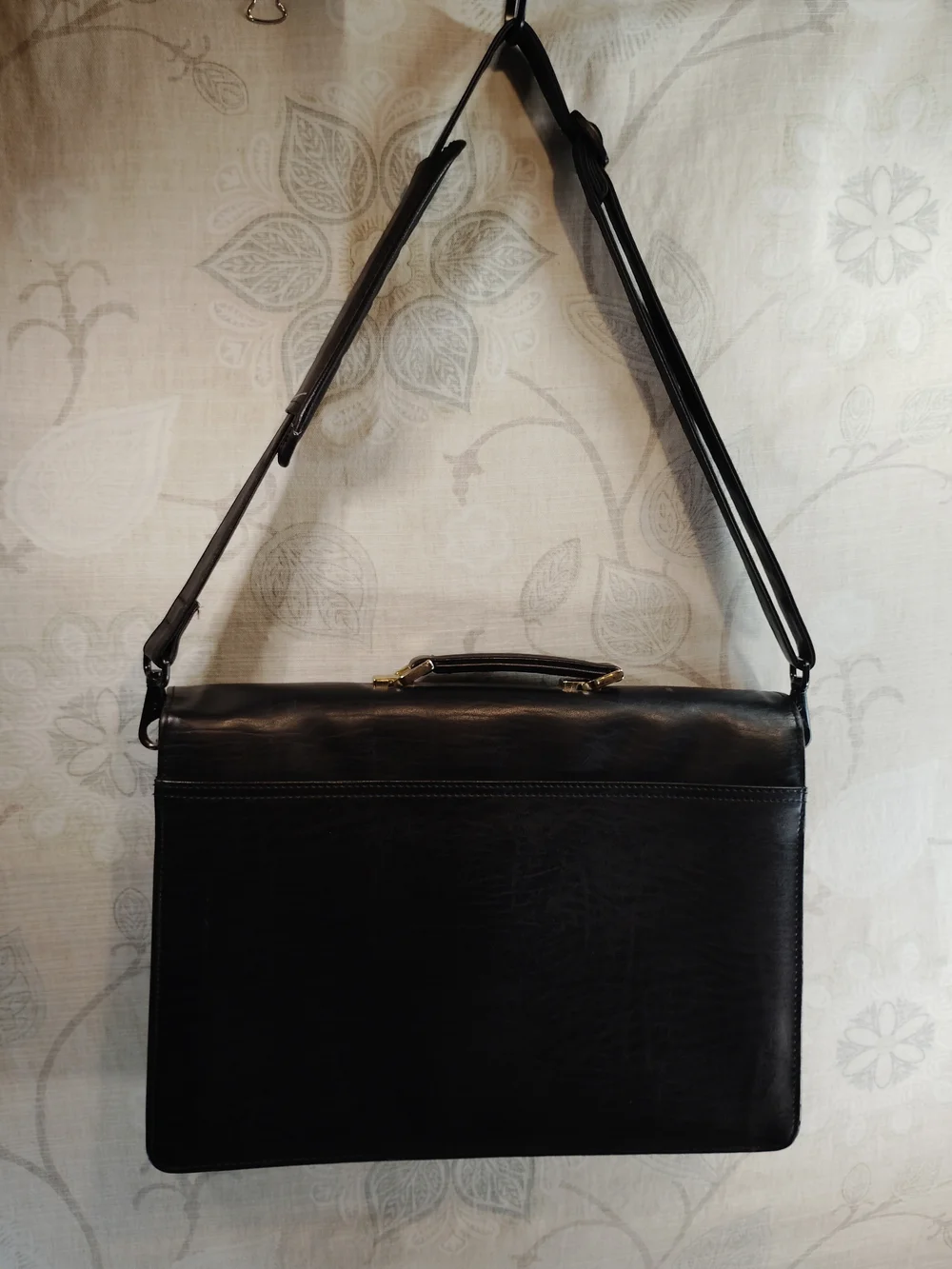The Unbranded Brand classic black